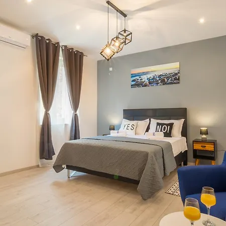 Sea & Sun With Private Parking 4*