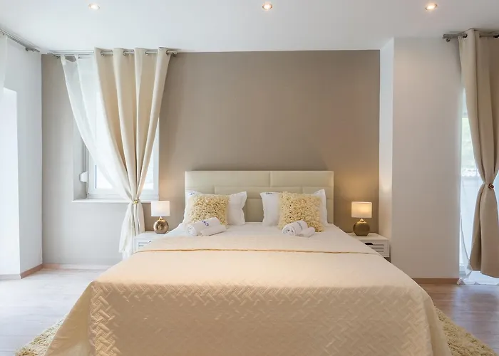 Gostinjska kuća Sea & Sun With Private Parking Zadar