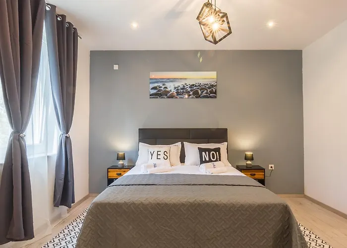 Sea & Sun With Private Parking 4*