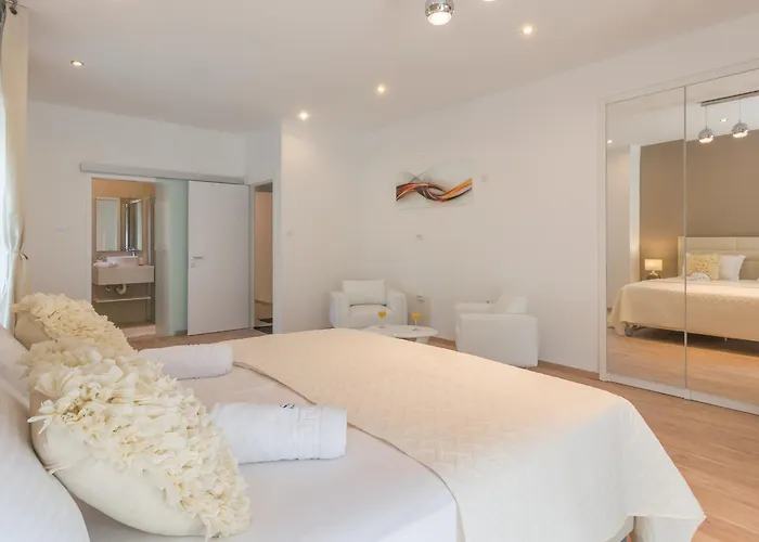 Maison d'hôtes Sea & Sun With Private Parking